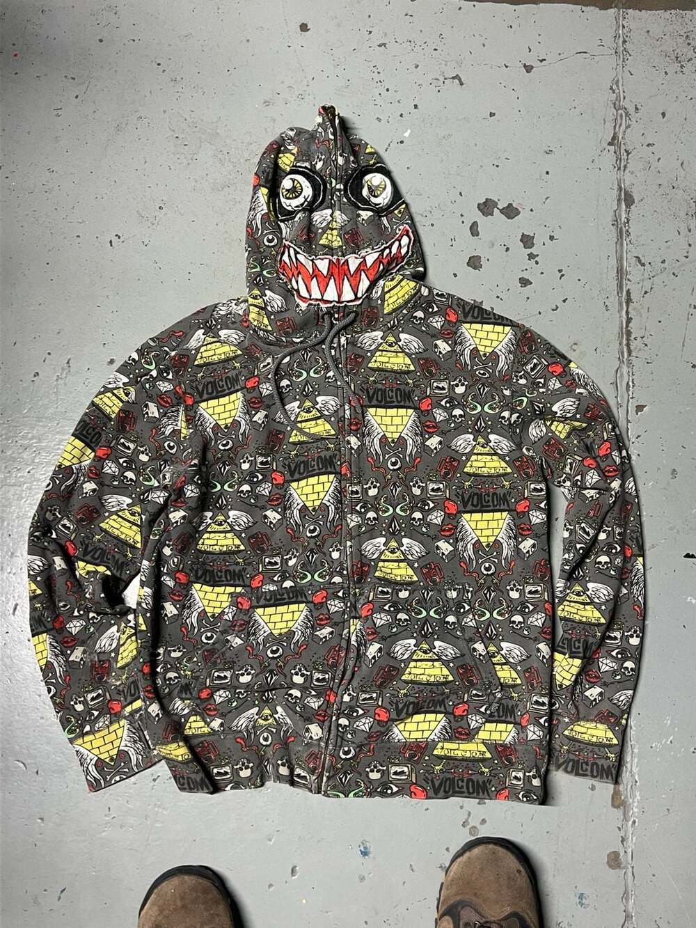 Volcom Ryan Sheckler Full Zip Hoodie Size XL Monster Face All Over Print